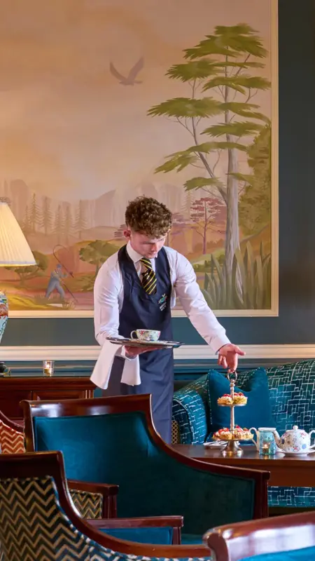 Lobby Lounge Full Res 3