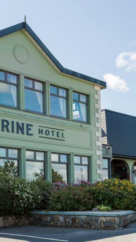 Exterior The Rine Banner